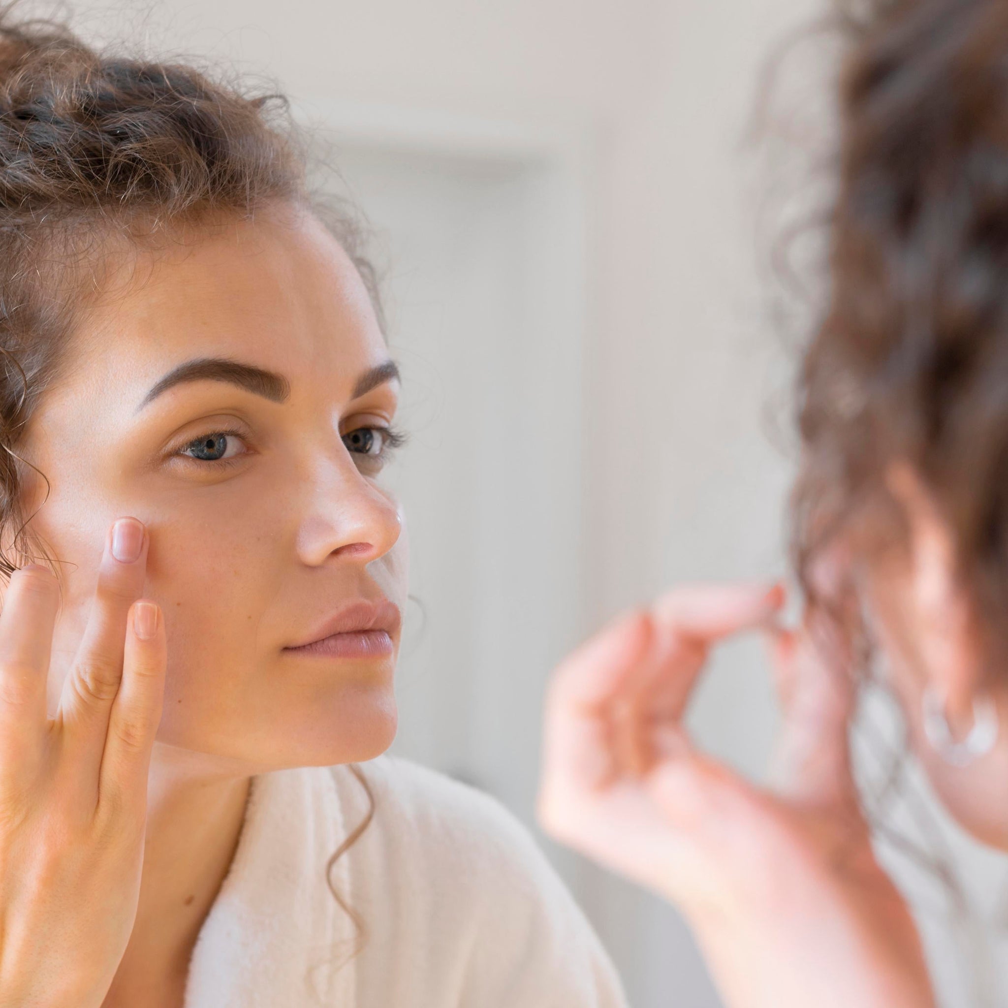 Dehydrated vs Dry Skin: How to Treat Them Naturally
